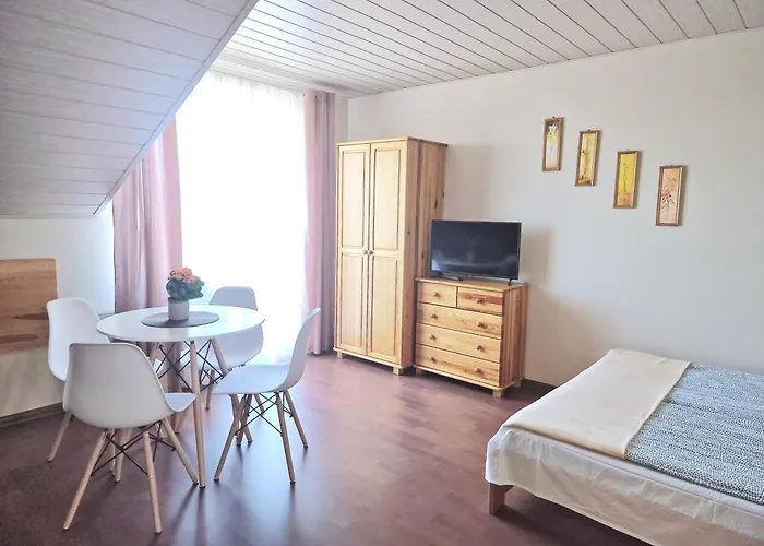 בית אירוח Avasta *