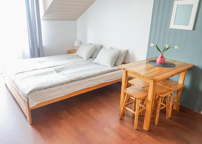 בית אירוח Avasta *